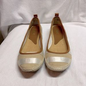 COPY - Yúú Stripes flats, used size 8.5. Gently u…